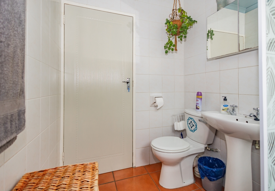 3 Bedroom Property for Sale in The Crest Western Cape